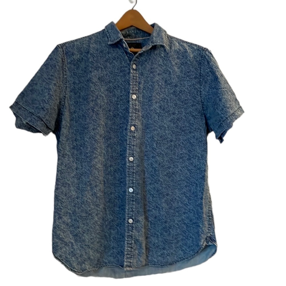 Zipcode By Ricky Singh Shirt SZ L Slim Fit Denim Blue with Floral Design Button